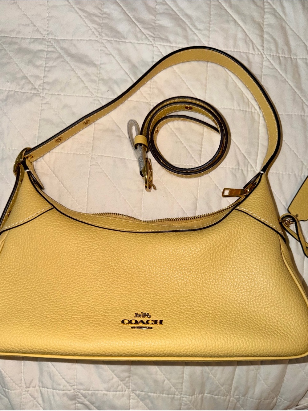 Coach Ella Small Shoulder Bag Yellow/ Soft Gofd - Picture 2 of 9